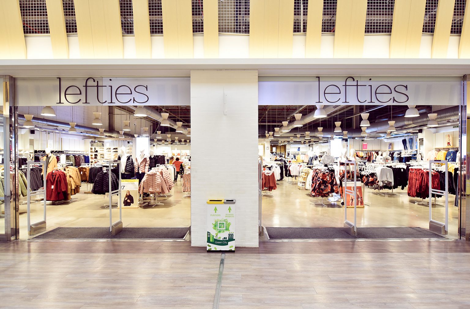 Tienda Lefties en Dos Hermanas | Sevilla Factory